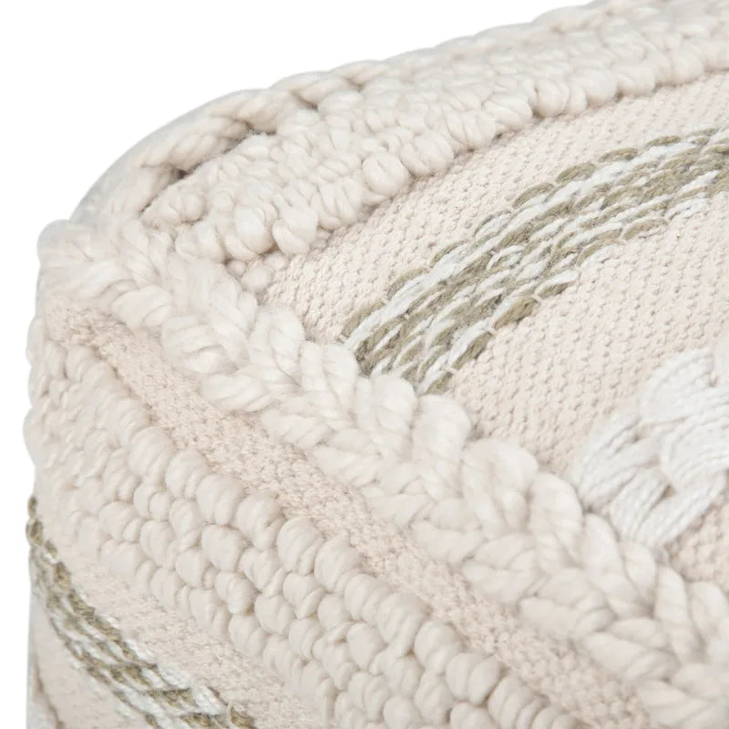 Quadratischer Boho-Pouf mit handgewebtem Muster