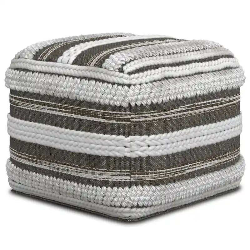 Quadratischer Boho-Pouf mit handgewebtem Muster