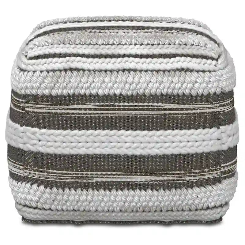 Quadratischer Boho-Pouf mit handgewebtem Muster