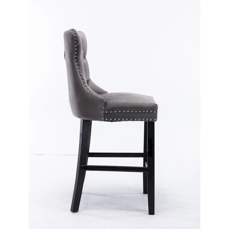 Tabourets de bar rembourrés en velours avec décoration capitonnée à boutons, pieds en bois, garniture de clous chromés, style décontracté
